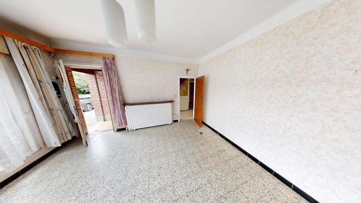 Charmante maison villageoise avec parking, garage et jardin