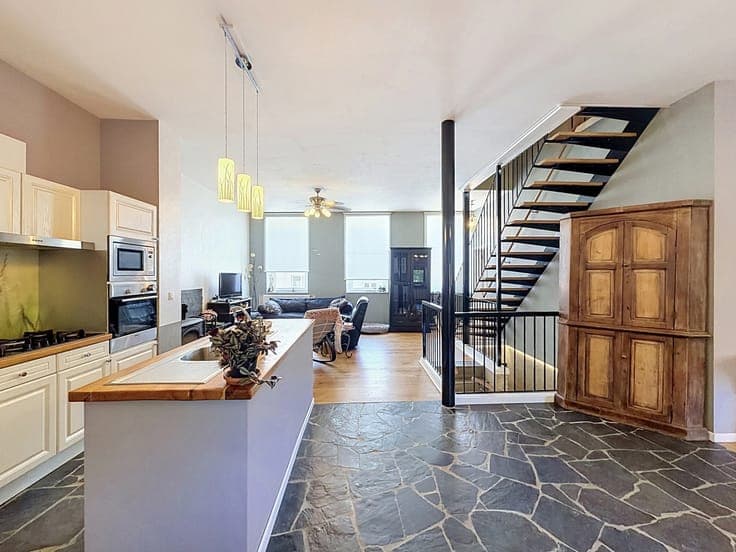 TILLY – MAGNIFICENT 7-BEDROOM HOUSE