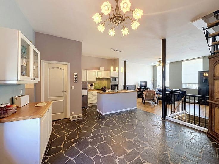 TILLY – MAGNIFICENT 7-BEDROOM HOUSE