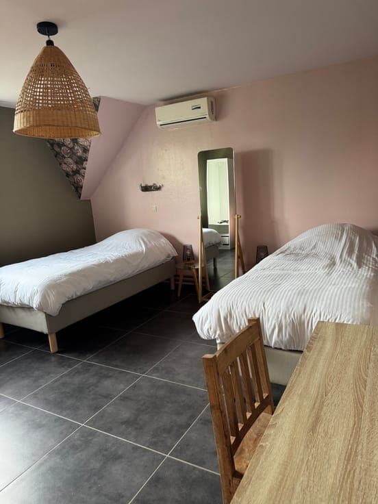 Spacious 6-bedroom house in Geel.