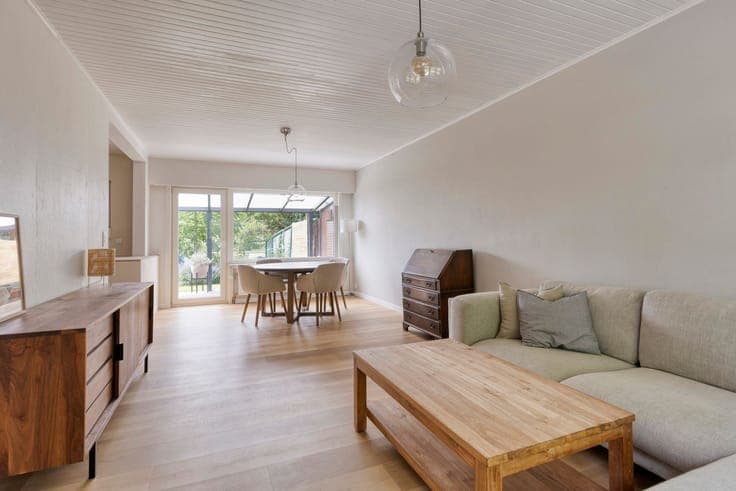 Half Open Bebouwing met leuke tuin en garage