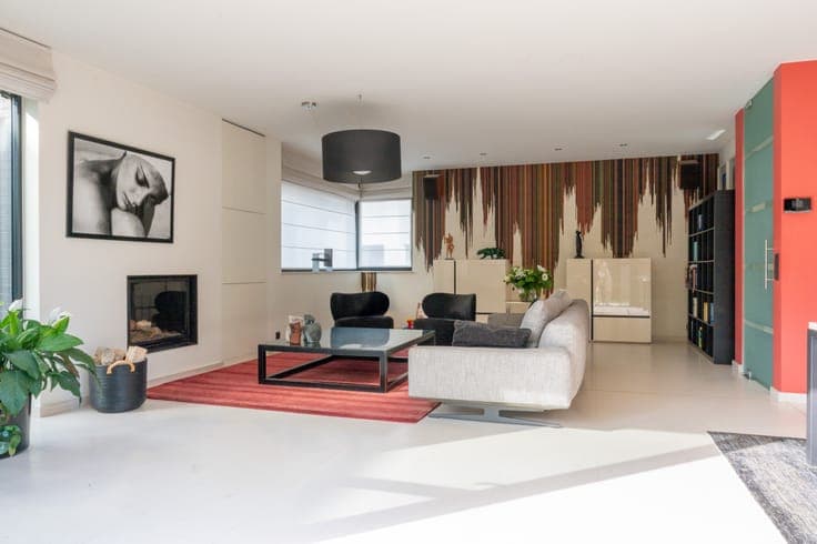 Energy-efficient family home with spacious city garden and double garage for sale in central Wetteren