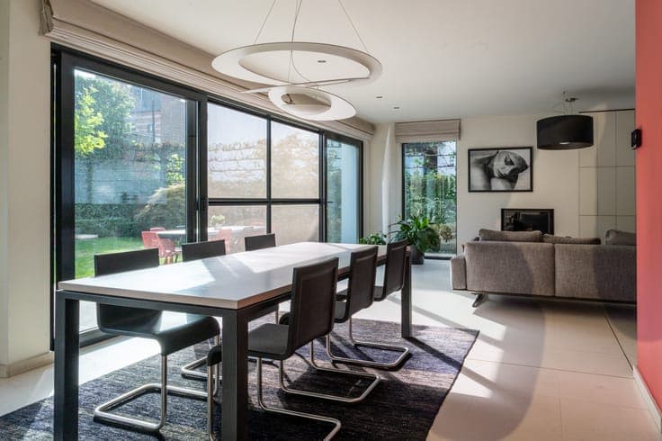 Energy-efficient family home with spacious city garden and double garage for sale in central Wetteren
