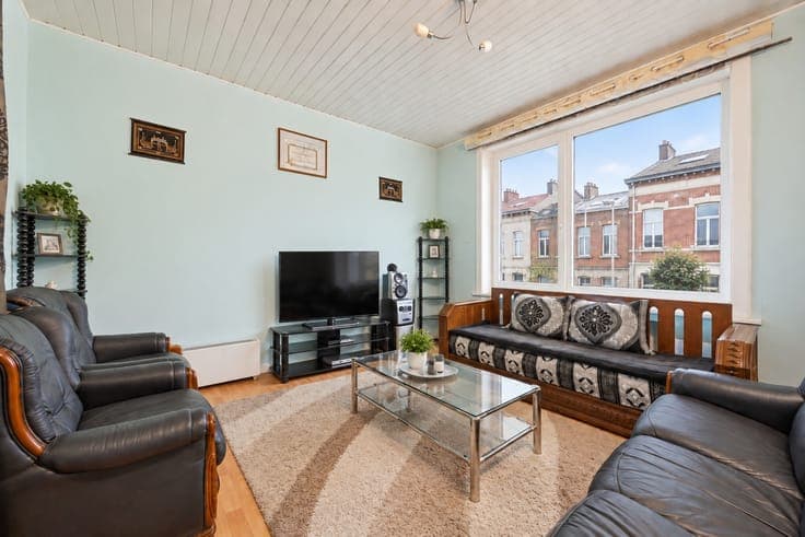 Versatile spacious home for sale in Oostende