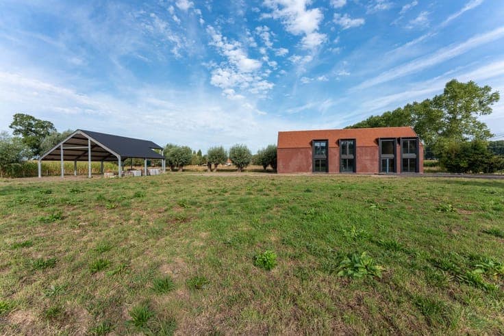 Idyllically located new-build house in Moerkerke (Damme)