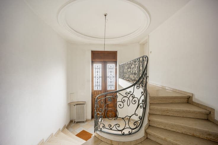 Magnificent manor house, Quai de Rome