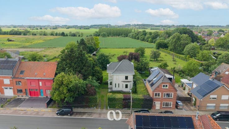 Spacious house on more than 6,500 m² in Avelgem