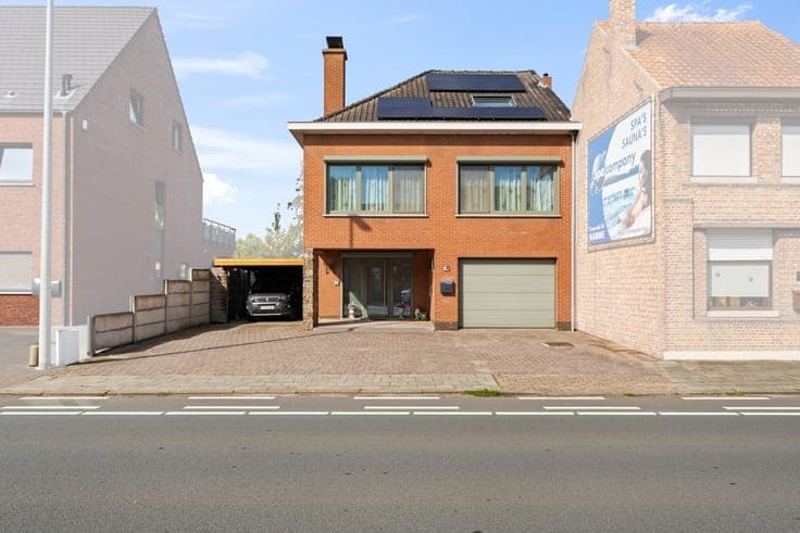 Row house