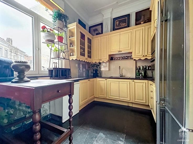 Mixed-use house for sale in Ixelles