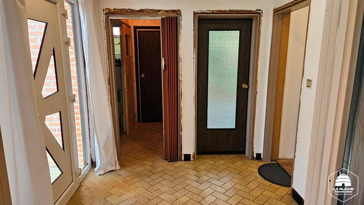 Villa plain-pied de 146m² à rénover, 3ch, garage, 7a80ca