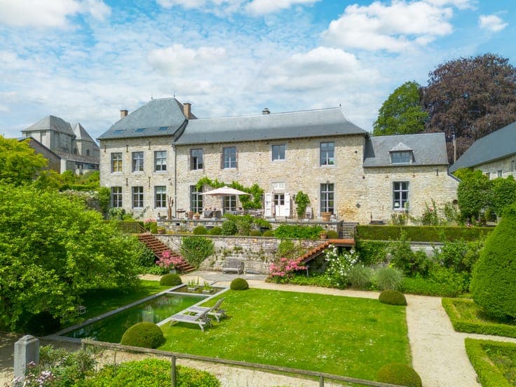 Property with holiday cottages and equestrian facilities