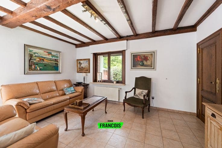 A beautifully maintained villa in an exclusive residential …