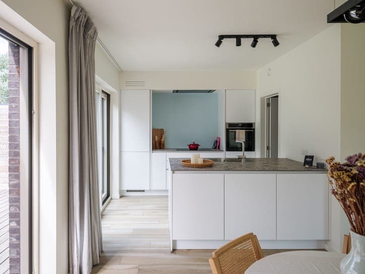 Move-in-ready and energy-efficient semi-detached home in Oos