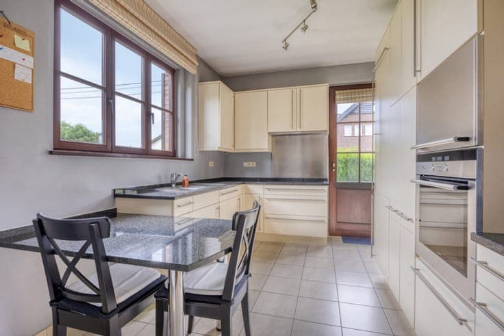 Charming villa centrally located in Overijse.
