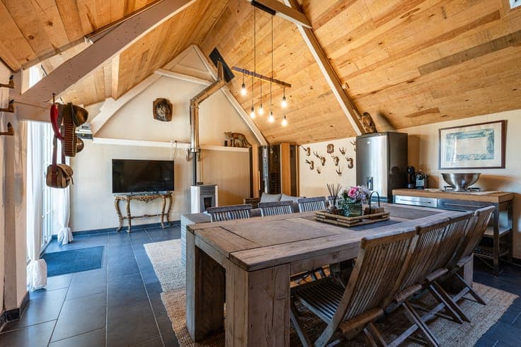 Karaktervolle hoeve op een uitzonderlijke locatie in Adegem