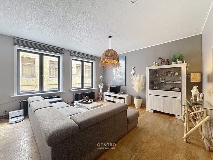 Instapklare woning met handelsruimte op TOPlocatie!