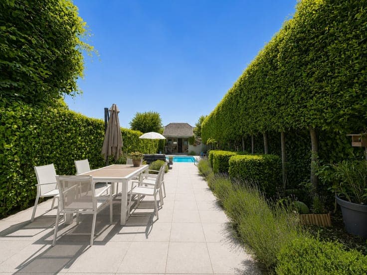 House with swimming pool and sunny terrace for sale in Aalst