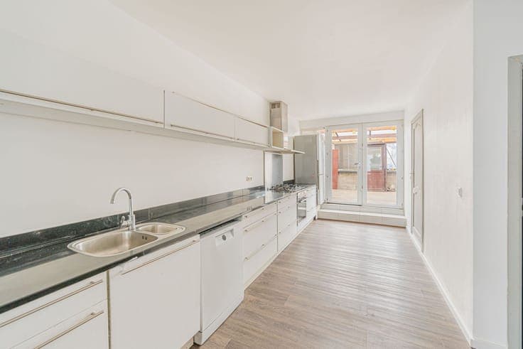 Move-in ready home with 3 bedrooms and 2 bathrooms