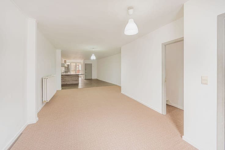 Move-in ready home with 3 bedrooms and 2 bathrooms