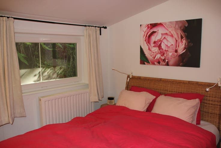 Unique, move-in ready, fully furnished holiday home on the L
