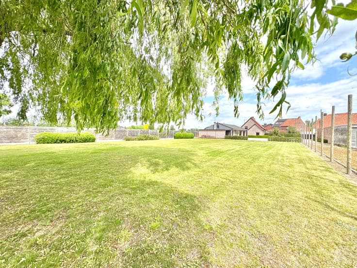 LANDELIJKE WOONST MET BIJGEBOUW | 4.620 M²