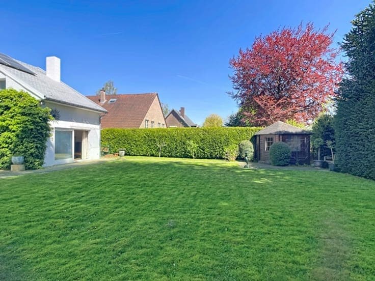 Beautiful and spacious VILLA in the Marnix/Jezus-Eik area