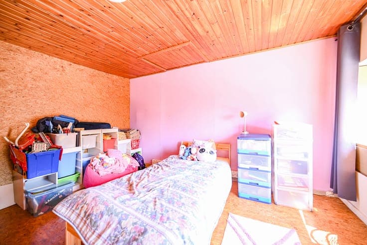 House 3ch with garage and outbuilding in Ochain!
