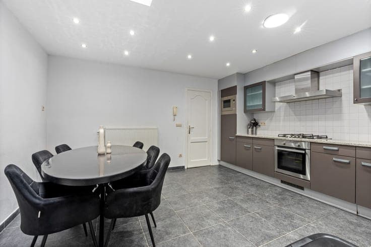 Spacious family home in Hoboken for sale
