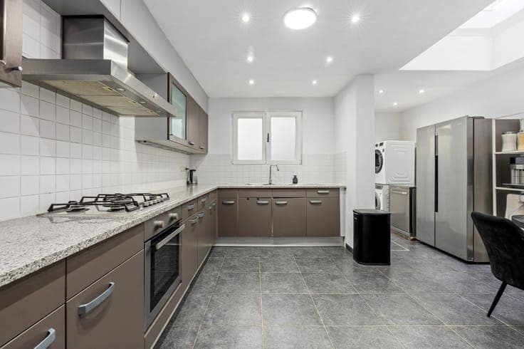 Spacious family home in Hoboken for sale