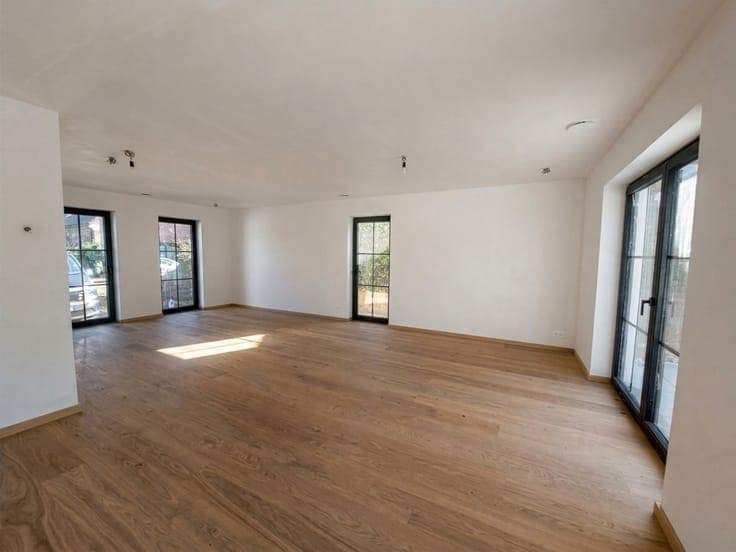 Maison neuve 3 ch 315 m² avec garage à Lasne - TVA à 6% !