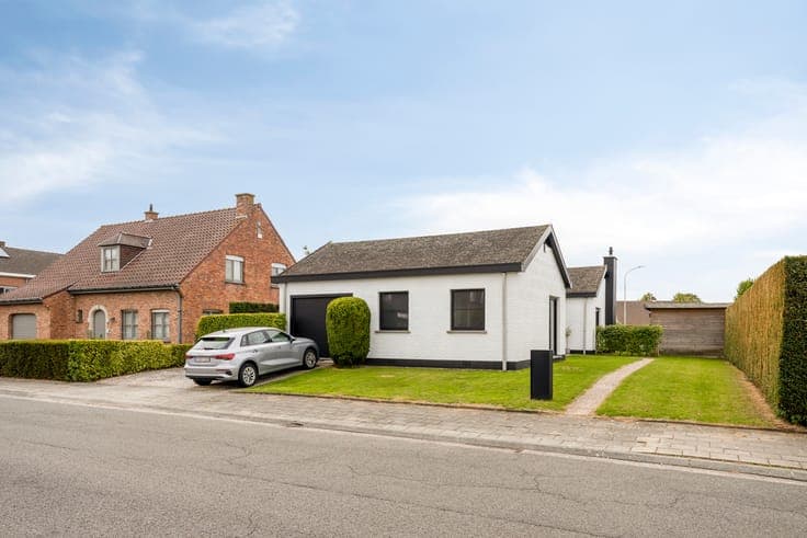 Renovated bungalow for sale in Kuurne!