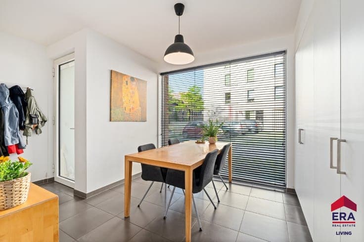Recent low-energy home with garden, 2 terraces and parking