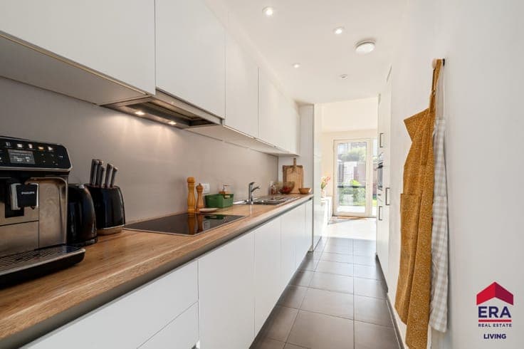 Recent low-energy home with garden, 2 terraces and parking