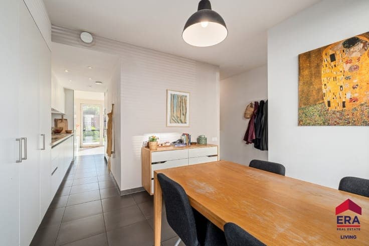 Recent low-energy home with garden, 2 terraces and parking