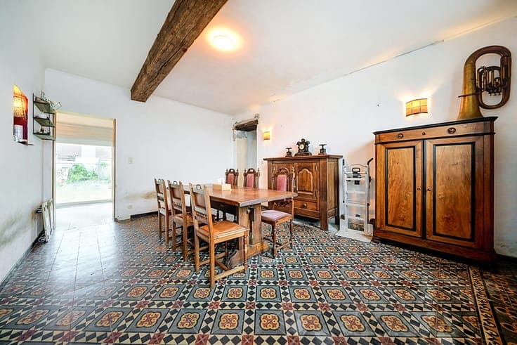 Detached 3-bedroom house with garden