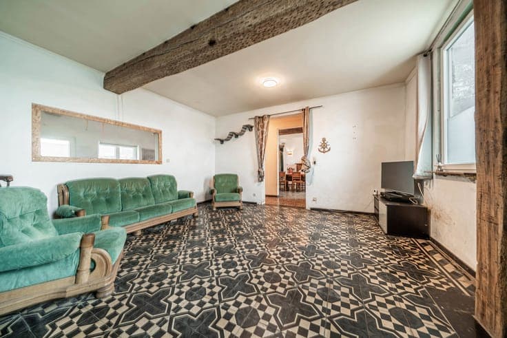 Detached 3-bedroom house with garden