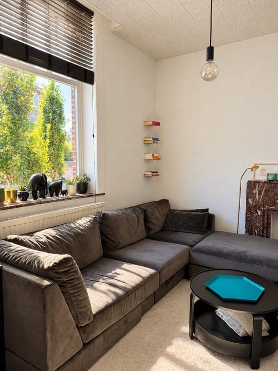 Charming home – 3 bedrooms – move-in ready