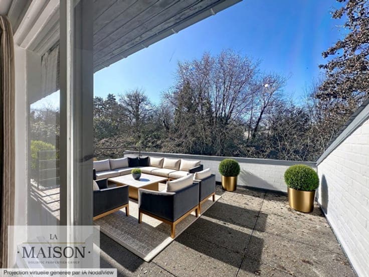 Uccle Fond Roy superb Villa Corbiau ideally located.