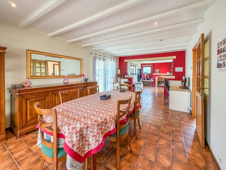 Villa 2 chambres de plain-pied avec jardin & garage & prkg.