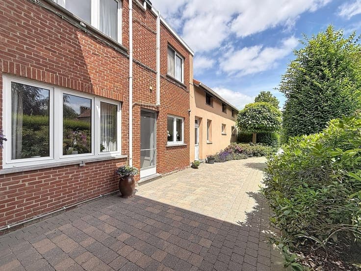 Ruime woning met extra woon- of werkpotentieel