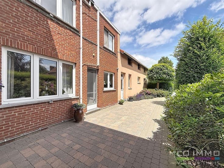 Ruime woning met extra woon- of werkpotentieel