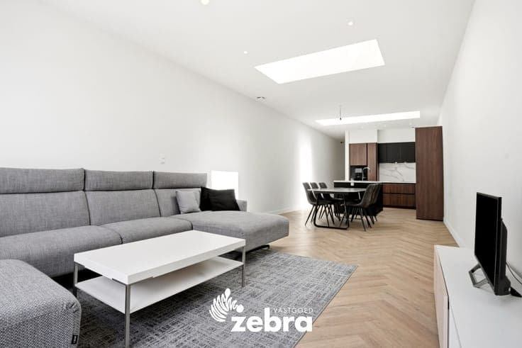 Volledig gerenoveerde woning met 3 slaapkamers, warmtepom...