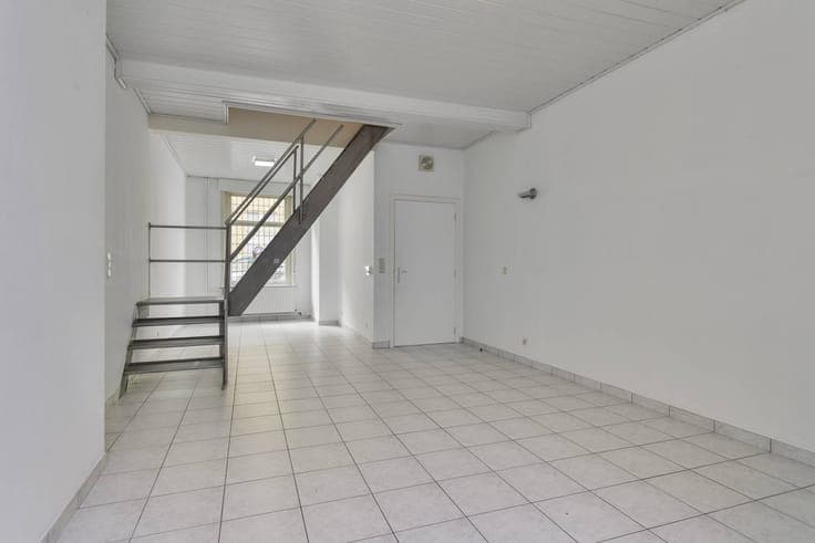 Charming house for sale with three bedrooms in the center of