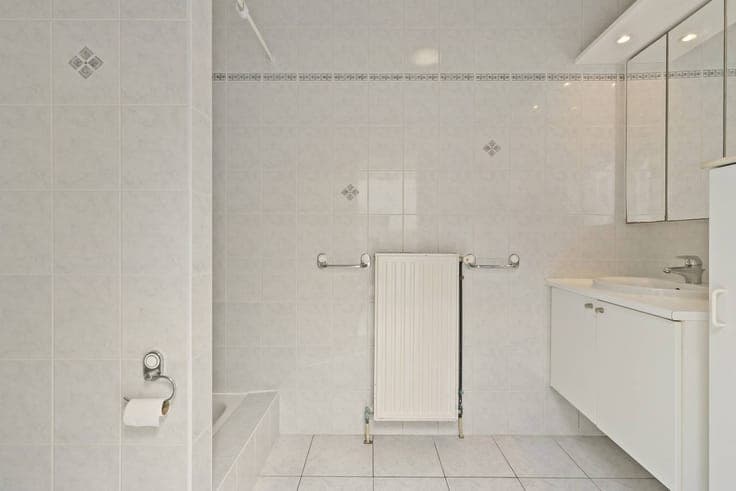 Charming house for sale with three bedrooms in the center of