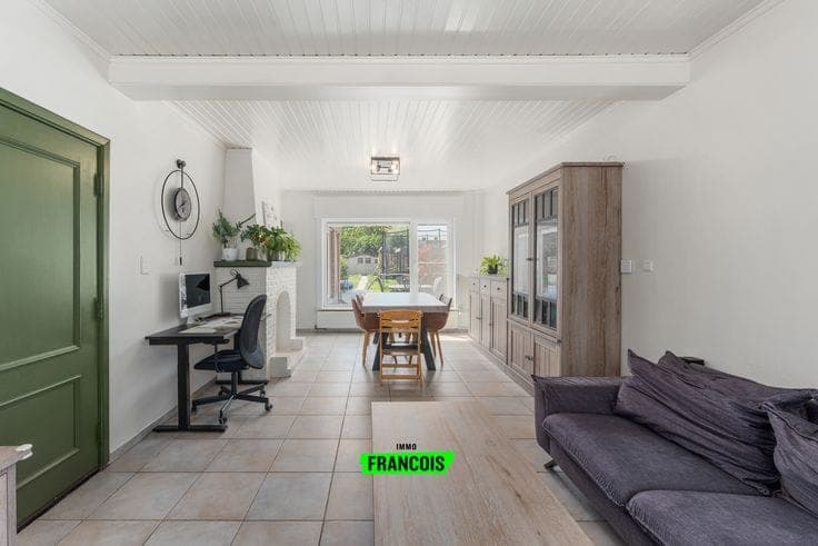 Move-in ready family home with 3 bedrooms, sunny garden and…