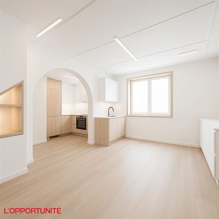 Maison + entrepôt 340m² entièrement à restaurer. Possibilité
