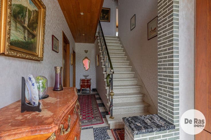 HERZELE- Gezinswoning met 4 slaapkamers en zuidgerichte tuin