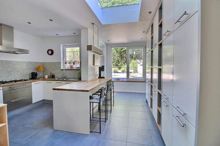 7 Bonniers, a lovely 4-bedroom house with a workshop area