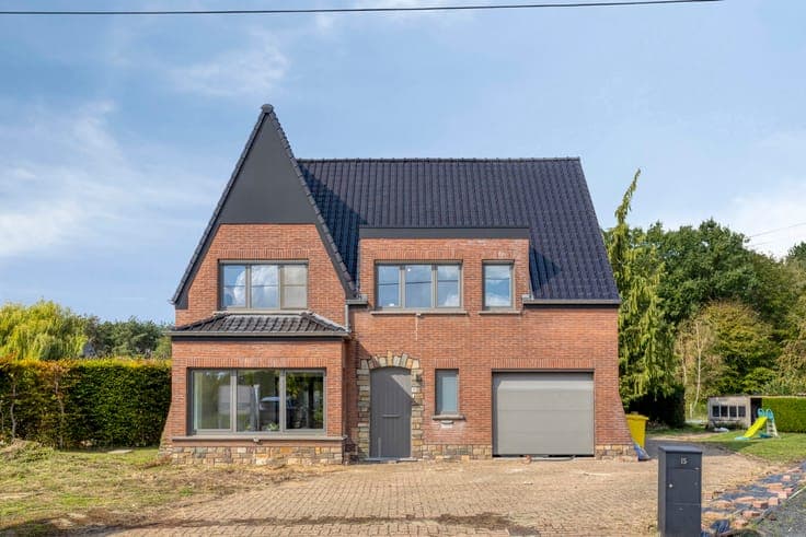 Ruime, energiezuinige gezinswoning met prachtige tuin