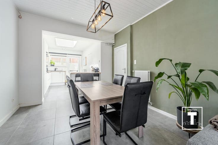 Gezellige woning met 3 slaapkamers en zuidgericht terras ...